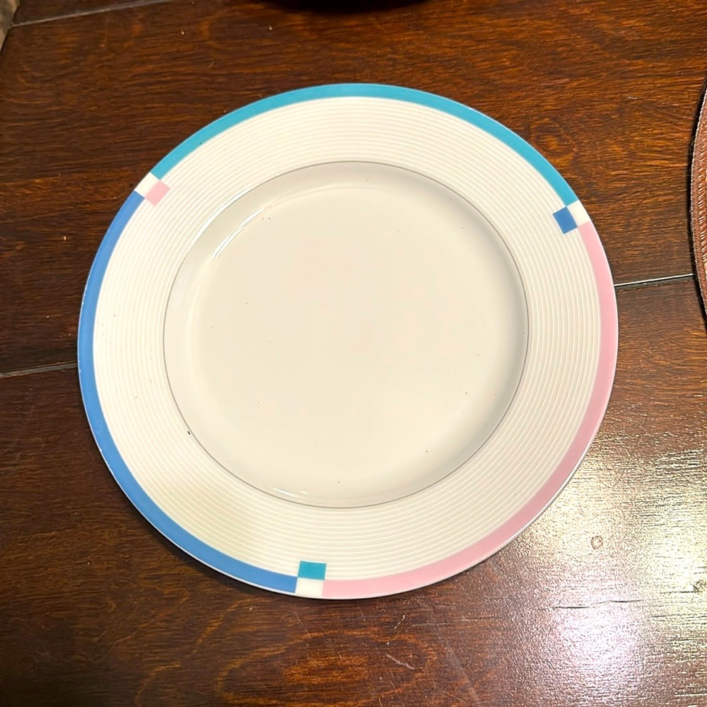 Mikasa Vintage Fine China Jet Set salad plates
